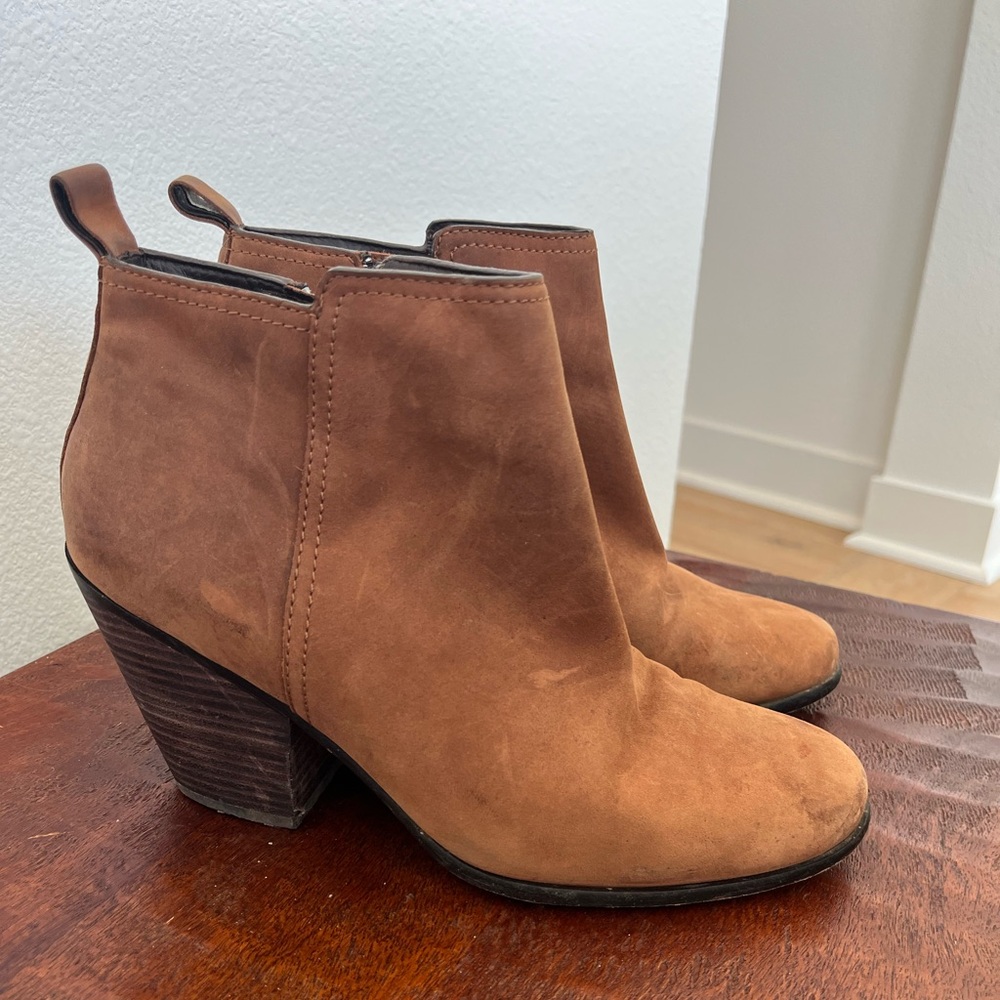 Cole Haan Grand O.S. Chesney Cognac Leather Ankle western boho Bootie Size 11